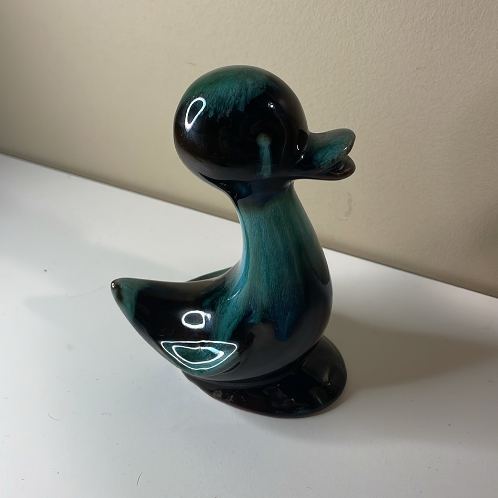 🦆 Vintage Blue Mountain Pottery Duck Figurines - Picture 5 of 9